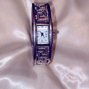 Vintage watch silvertone bangle